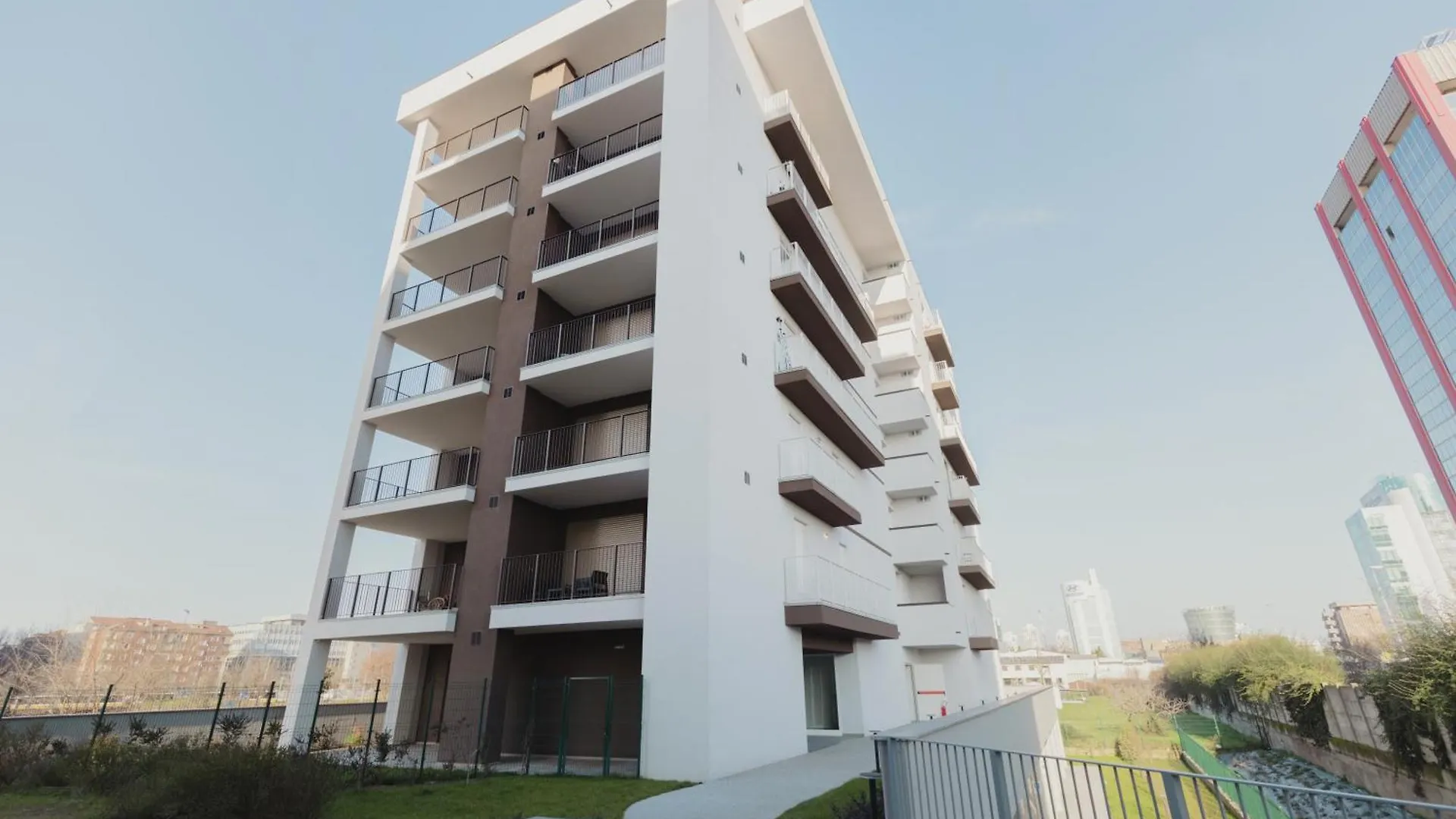 מילאנו Gohost - Modern And Bright Apartments With Terrace And Balcony איטליה
