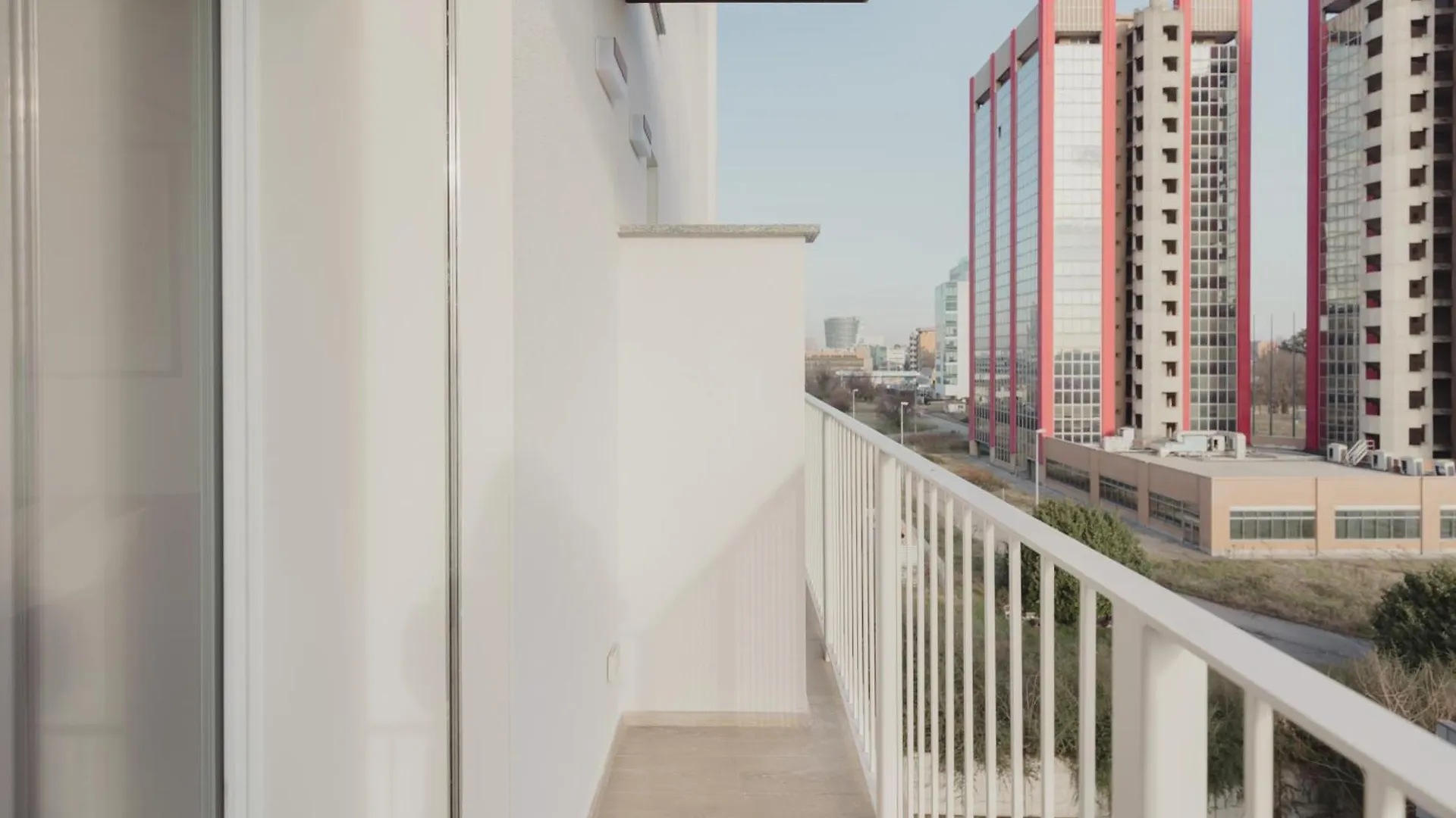 מילאנו Gohost - Modern And Bright Apartments With Terrace And Balcony