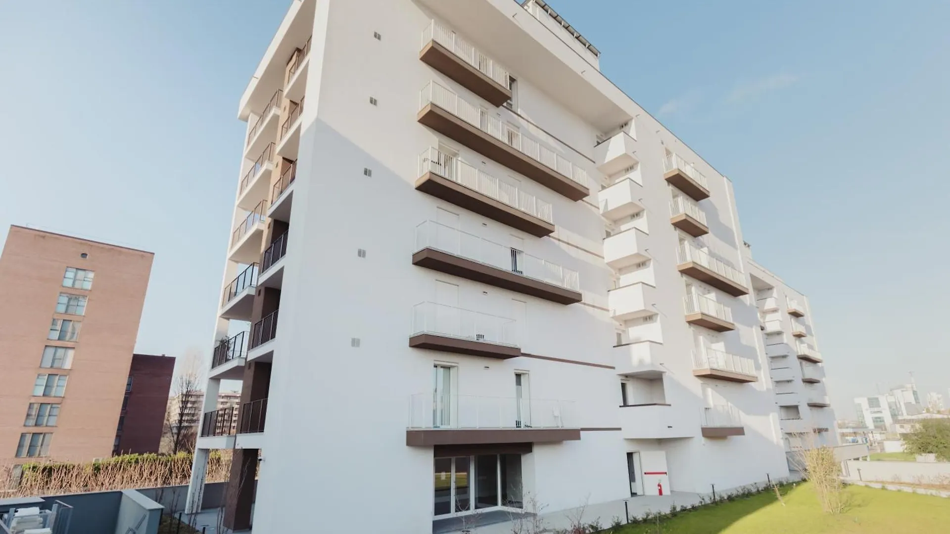 מילאנו Gohost - Modern And Bright Apartments With Terrace And Balcony